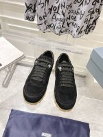 出 毛里+20#顶级版本 Prada普拉达 24 新款系带 德训鞋 休闲鞋 原版购入开发 擦色牛反绒 区别市场普通版本 复古擦色搭配三角扣 高级气质 随意搭配
