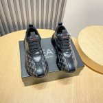 出厂价 Armani 新款男士时尚休闲鞋原单品质，高端精品细节精致考究，鞋面采用原版高端皮革透气布料内里耐磨防滑内增高大底，穿着舒适工艺精典，做工精细，值得拥有