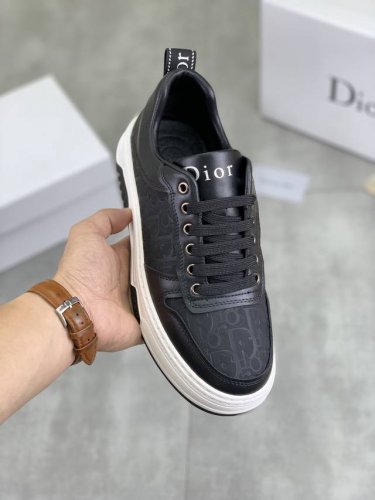 工厂价 实价 Dior 2024迪奥原版系带高帮男鞋 经典款休闲鞋本款是官方主打经典款，1:1质量，原厂名师制作，采用优质牛皮配原版材料舒适透气网布內里猪皮鞋垫