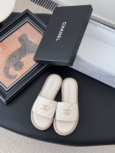 p350 Chanel 25C春夏新款全系列链条拖鞋 全系列首发 专柜有的我都有！ 高版本高品质 鞋面牛皮/原版面料 内里羊皮 原版大底 size:35-39