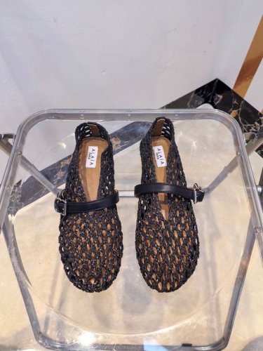 2025Alaia 新款编制网面芭蕾舞单鞋 面料:原版特殊材质 内里:定制羊皮 垫脚:定制羊皮 大底:原版开模橡胶大底 码数:35-39 40.41.42定制不