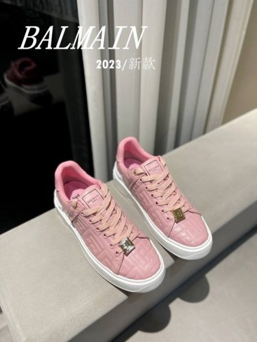 女款 男款 Balmain 巴尔曼 巴尔曼 最新 春夏 经典运动鞋 独家首发 香港、美国、巴黎各大时尚博主及明星同款。 男女同款休闲鞋 。 海外订购原版，1:1