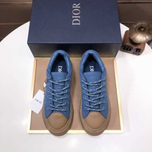 工厂 迪奥 Walk ‘N’Dior刺绣棉情侣休闲鞋，采用质感厚实，白色橡胶底，鞋面纯棉刺绣，彰显个性，鞋舌和鞋带采用christian Dior标志装饰 水柒