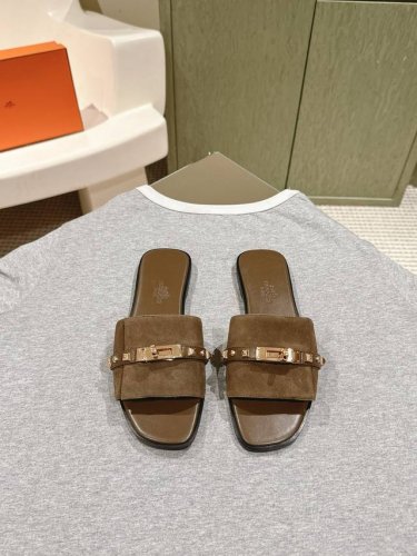 代购级 225 爱马仕新配色 Kelly扣平底拖鞋 好穿百搭，夏日必备高端工具鞋 鞋面小牛皮&定制牛仔布面，内里垫脚小牛皮， 意大利进口牛皮底和牛皮沿条 Siz