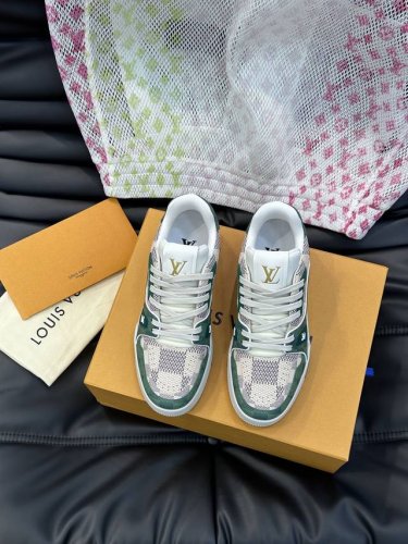 Ouis *Uitto* 奢品trainer男士休闲运动鞋 ，运动鞋记录设计师 Virgil Abloh 由复古篮球鞋激发的经典创意，此次拼接光滑牛皮革和 Mo