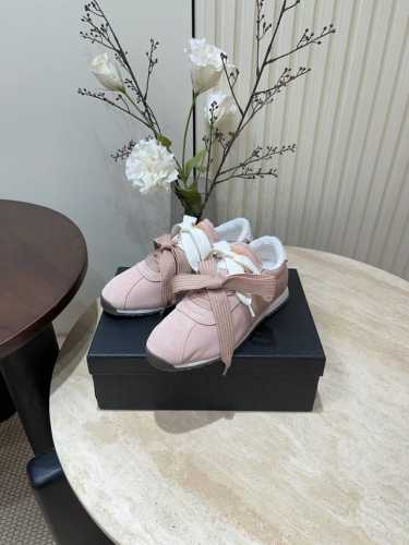 25Ss新款鬼冢虎onitsuka A55 时尚休闲复古运动鞋 阿甘鞋Onitsuka Tiger从款式颜色造型上体现出追求舒适和细节的完美，鞋类更是推崇手工制