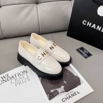 橙子出厂价 Chanel 香奈儿 早春新款 字母乐福鞋 一脚蹬乐福鞋 厚底单鞋 春季香家必备爆款，女神系列，拥有香家特色优雅名媛气质，超级耐看，让人无法抗拒，心