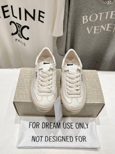 顶级版本 Ggdb~~Golden Goose Deluxe Brand 代购级别品质 # 全网最好版本不服来比 # Ggdb Snerkers系列~~火红程度