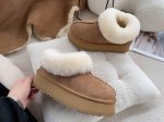 橙子出厂价Ugg 秋冬新款雪地靴 塔次特厚底毛毛鞋经典款永远不过去4Cm厚底 牛皮羊毛 只做栗色栗色经典款每年都特别好卖超级推荐你们拿这个码数：35-40