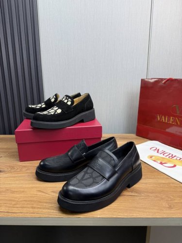 工厂价Valentin* 华伦 Gentleglam乐福鞋Size；39~44 38.45.定制头层牛皮 小牛皮橡胶发泡鞋底 ，好看不笨重！男士时尚小牛皮乐福鞋
