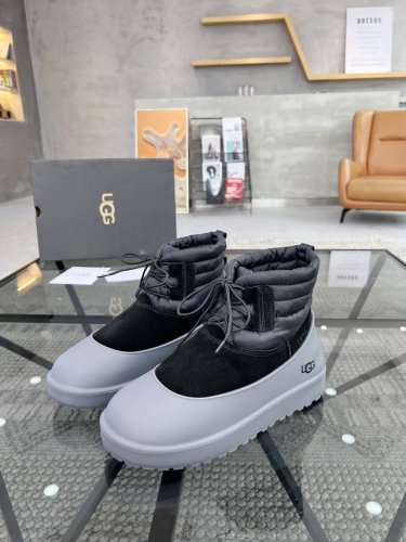 U 顶级代购 UGG 炸街情侣款高帮靴子爆款来袭超人气保暖羊毛靴专柜同步，鞋面意大利原版进口牛皮面料，经典大方版面男神必备，复杂工艺完美复刻，澳洲进口羊毛内里垫