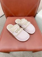 Ugg~24Vs秋冬爆款松糕厚底休闲毛鞋系列 松糕厚底毛鞋 一款不会撞衫的鞋子、简约的隔板设计上斑点的大底、鞋面真丝卷毛、秋冬季必备款、无论什么裤子裙子都能驾驭