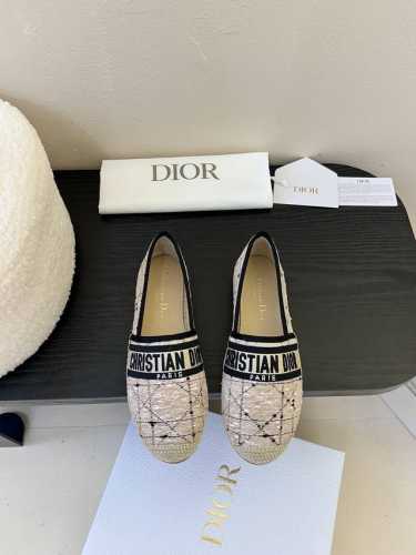 官网同步盒包装 早春款 25ss Dior Granville 穆勒渔夫鞋，3D万针刺绣工艺，最强的渠道，专贵无差！Dior Granville 渔夫鞋 采用标
