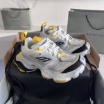 巴黎5XL 正确版： Balenciaga巴黎世家CARGO 23ss 走秀款 做旧工艺采用手工制作完成，每款鞋的做旧程度、擦破大小及范围具有一定的差异性，属于