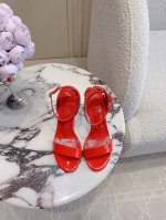 出厂价 Christian Loubouti* 新款红底高跟凉鞋 花朵鞋跟设计非常有特点 流畅的曲线勾勒曼妙风情 尽显性感风姿 万年经典款 鞋面牛皮 真丝 内里