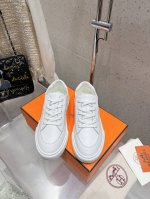 顶级版本 男10Hermes 爱马仕休闲鞋情侣款H家 四季新品运动鞋Dy Kelly金属扣休闲运动鞋小白鞋这双 Kelly 小白鞋真的颜值爆表！H家 heros