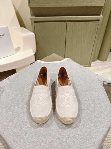 Celine 思琳早春新款爆款渔夫鞋 简约大气时髦，耐看不过时，是时尚圈永不退潮的经典所在，复古的渔夫鞋原版手工编织面，特定布面 生胶大底码数：35-40 40