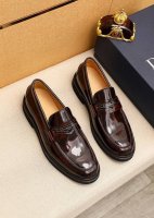 商品商标：Dior 迪奥 休闲皮鞋正码码数: 39-44 38.45订做 商品材料：精选 意大利进口头层开边珠牛皮鞋面+经典五金扣，进口水染牛皮内里。强烈立体视
