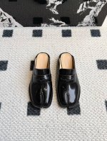 高定品质！Maison Margiela MM6分趾鞋 Tabi 意产植鞣羊皮！夏天的第一双 Margiela 乐福半拖 Tabi懶人高級出街的単品可正式 可休