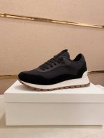 工厂价: Brunello Cucinelli 此款皮鞋鞋面料采用意大利进口高丝光水洗翻毛皮和意大利进口压摔牛皮，立体感和亲肤感十足！鞋子拼色设计 款式新颖时尚