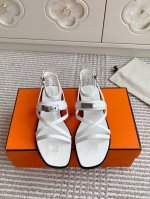 批430 hermes爱马仕June Sandal系列Kelly扣细带罗马凉鞋 顶级品质 小牛皮凉鞋，搭配Kelly鞋扣，打造休闲复古风格。 进口小牛皮/牛皮垫