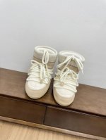 联名飞织款顶级版本moon Boot Vs秋冬最新款复古雪地靴 时髦人都在穿moon Boot雪地靴如果你难以接受ugg的复兴那现在有一款更另类的雪地靴又杀回来