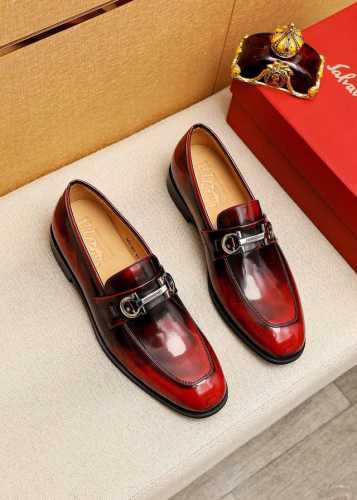 商品商标：Ferragamo 菲拉格慕 休闲皮鞋正码码数: 38-44 45.46.47订制商品材料：精选 进口开边珠牛皮鞋面+经典五金扣，进口水染牛皮内里 强