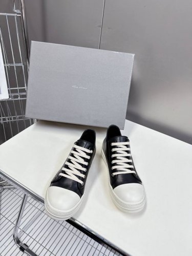 男10 Ro欧文斯rickowens 主线 情侣款西瓜头款式 纽扣牛仔布材质，和针车间距都是极致还原！ 质感细腻无敌，奢侈品的触感！ 牛仔布内里包大底tpu奶香