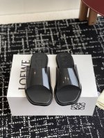 代购级310 loewe 罗意威 25Ss 春夏新品 拖鞋 疯狂种草简约设计感觉更干净优雅 让你念念不忘 颜色也很耐看漂亮，上脚瞬间气质十足气场，简直无敌帅气有