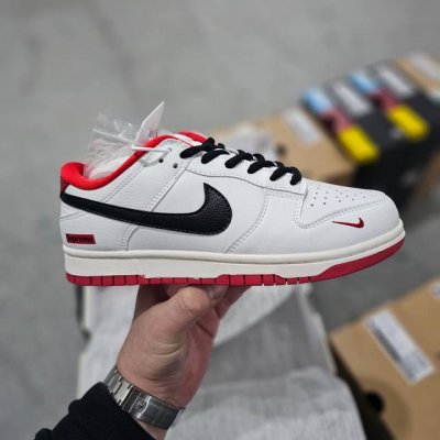 330 nk Dunk Low 定制配色 大厂出品 极力推荐 原装头层材料 独家版型蒸餾加工帶來的是更好的视觉和脚感体验大厂纯原品质出货 清洁度 电绣工艺 皮料