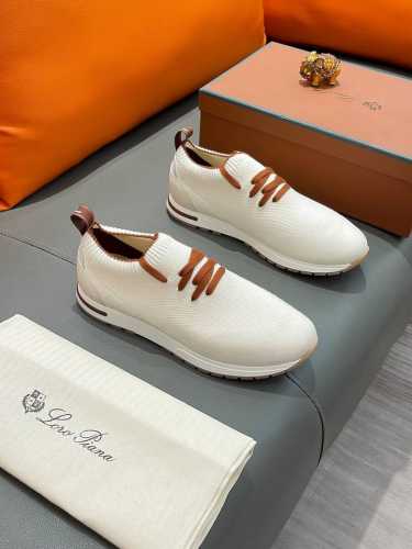 商品名称：Loro Piana L 正规码数 38-44 休闲鞋 商品材料：精选 飞织鞋面，舒适羊皮内里 ；原厂大底。
