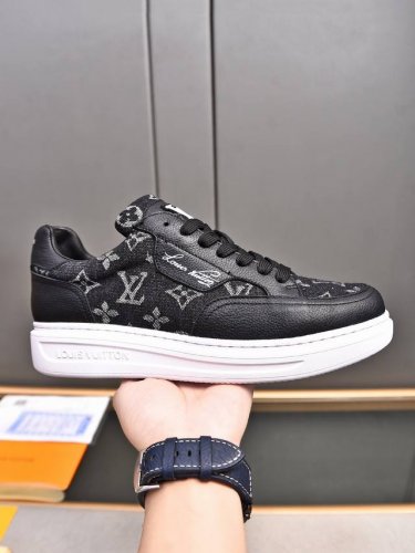 主推款 上新louis Vuitton 路登易威 Lv鞋面 Lv 进口头层牛皮压花内里进口羊皮内里 防滑耐磨大底。每一位男士的身份衬托，上脚大气稳重不管风吹雨打