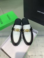 P，Bottega Venetabv Astaire系列结绳配饰乐福拖鞋！上脚轻松又时髦，穿上它，百搭又时髦，轻松穿出高级感！每一步都走出你的时尚新节奏！ 鞋面