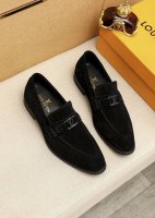 商品商标：LOUIS VUITTON 路易威登 休闲皮鞋 正码码数: 39-44 38.45.46订制 商品材料：精选 进口头层磨砂牛皮鞋面+奢华五金扣，进口头