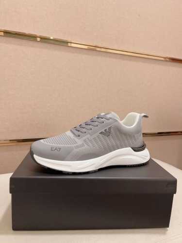工厂价: 阿玛尼 ARMANI EXCHANGE 官网最新款 AX时尚休闲男鞋，爆款版型简洁大气，潮男专属.独有的官网最新品牌元素元素原版装饰，时尚又大方，面料
