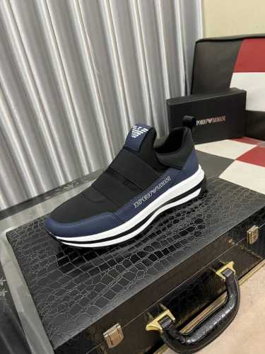 出厂价： 阿玛尼 Armani 男士休闲鞋新款上市 鞋面头层牛皮真皮内里进口原版大底完美造型顶级品质，鞋面logo电绣显得鞋型饱满，立体感十足，舒适透气超级百搭