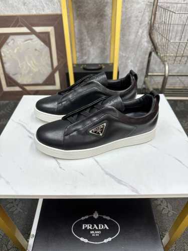 PRADA-普拉达 奢牌运动休闲鞋，进口原版反绒牛皮材质，羊皮内里 高档舒适，原版大底轻盈耐磨！纯手工制作，细节决定品质！39-44 45定做不退换 Hh