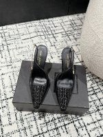 380 ysl 圣罗兰2024早春最新链条扣高跟鞋 专柜同步上新 各大明星网红纷纷上脚 款式时髦百搭 简约又高级 把优雅做到极致 上脚女神范爆棚！ 鞋面：进口小