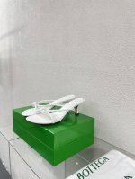 工厂P价P 顶级高端版本 代购品质 原版开发 Bottega Venetass新品爆款夏季圆头Knot穆勒凉拖鞋。Bv新款全真皮包跟蝴蝶结抢手大爆款，Ins&小