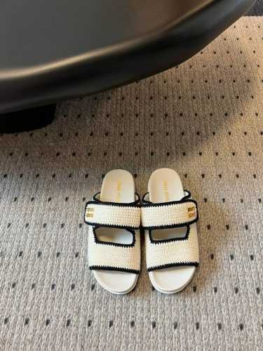 Miu Mi* 25 二带拉菲草编织拖鞋凉鞋 Miumi*春夏新款平底小羊皮凉鞋拖鞋 顶级版本 Zp开发 原版拆卸 对版菱格纹 秒杀市面普通版本，Miumiu真