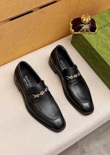 商品商标：Gucci 古驰 休闲商务皮鞋正码码数: 38-44 45.46订制商品材料：精选 进口头层小牛皮鞋面+奢华五金扣，进口牛皮内里 强烈立体视觉效果，组