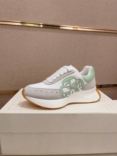工厂价： 顶级版本 Alexander Mcqueen 亚历山大麦昆 2025春夏男sprint运动情侣款 鞋侧面饰有时尚个性字母seal Logo标志 全皮十