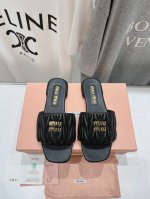高品质出厂 MiuMiu*2025ss缪缪春夏新款平底小羊皮凉鞋拖鞋Zp开发 原版拆卸 对版菱格纹 秒杀市面普通版本，miumiu真的太少女啦！小羊皮超级软糯