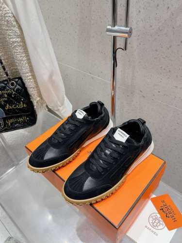 顶级版本 男10Hermes 爱马仕休闲鞋情侣款H家 四季新品运动鞋H家 heros 运动鞋新品简约鞋面牛皮牛筋面，轻盈舒适透气！运动感十足！顶级精品size