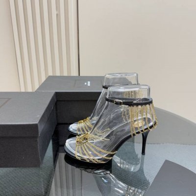 最高版出厂 Ysl 圣罗兰新款金属链条高跟鞋 Saint Laurent Ysl姐姐的美丽尤物高跟鞋 又是人间圣罗兰Rose同款的小方头高跟鞋 很好修饰脚型，奢