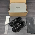 690 纯原版本Balenciaga巴黎世家 3Xl扣式绑带 圆头系带 低帮 老爹鞋 黑色 在延续 Track Trainer 户外轮廓和复杂鞋面结构的同时，新