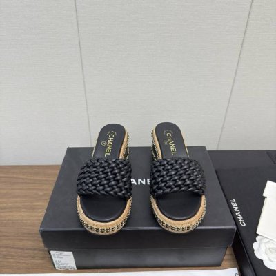 Chanel 25s 最新春夏 编织带坡跟 拖鞋凉鞋 ins&小红书巨多网红上身！上脚超性感！真的太美了！高级穿着又仙女简约时髦又有设计感 而且都非常非常好穿实