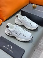 商品名称：Armani 阿玛尼 正规码数: 38-44 休闲鞋 商品材料：精选 牛皮鞋面，柔软羊皮垫脚；原厂特供大底。