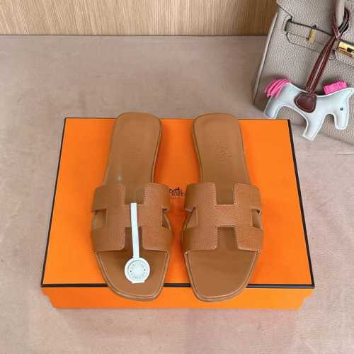 经典金棕掌纹配本色线 』出厂价P Hermes 爱马仕H拖鞋Oran凉鞋系列 时尚又百搭 超级舒服 每个细节都做到极致 原版丝绒面料 原版1:1独家私模鞋面 原