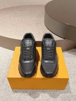 顶级版本：压纹 男款 Lv路易威登L家 驴牌 Run Away系列 休闲 运动鞋 老爹鞋 原版购入开发 做货 本款 Run Away 运动鞋拼接 Epi 牛皮革